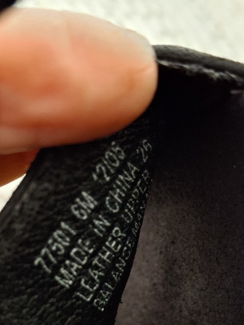Clarks Springers Women’s Black Slide Sandals Size 6. - Picture 9 of 9